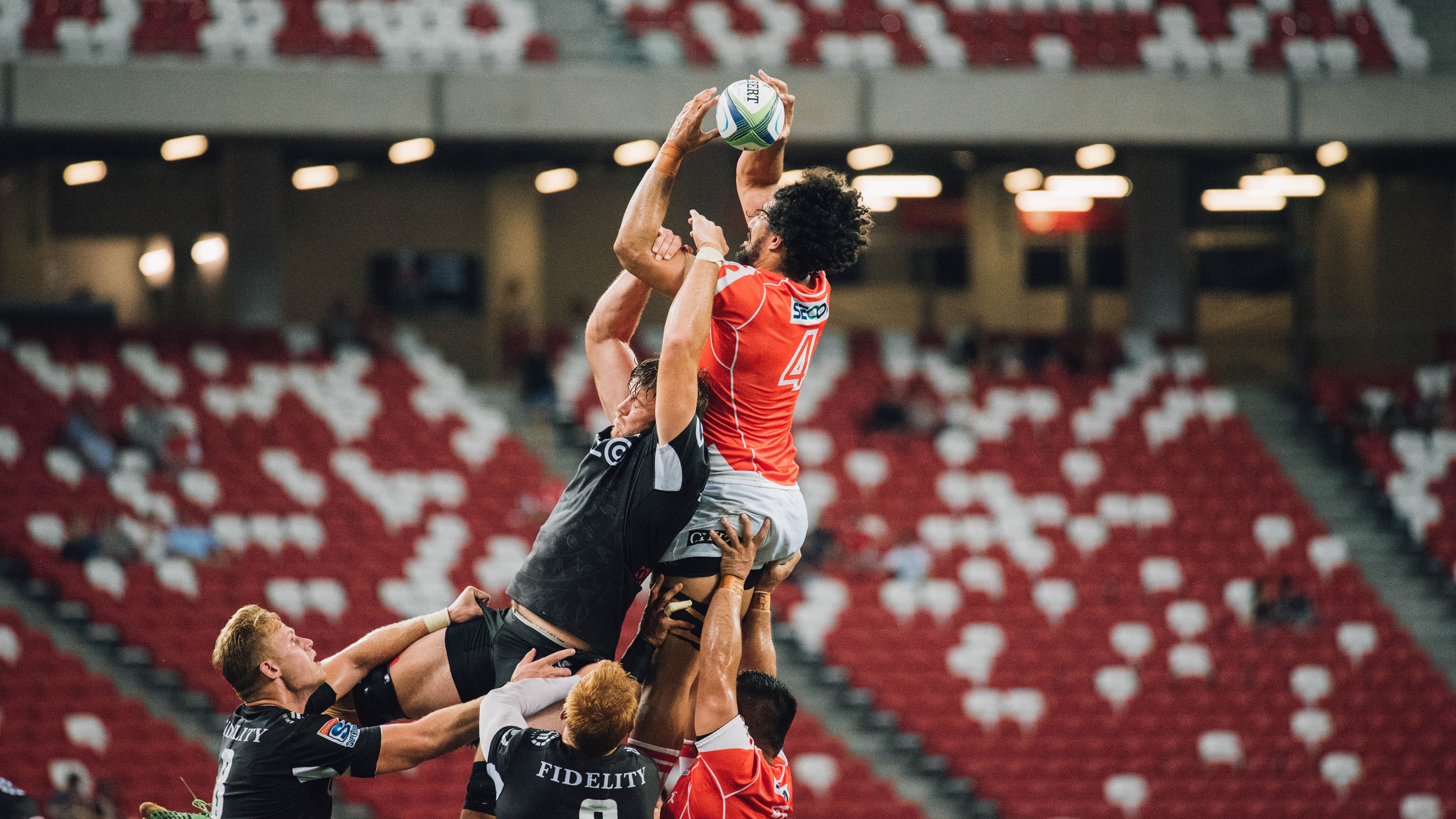 九游在线玩-逆境中崛起的“铁血战士”之战！，铁血战士战斗视频